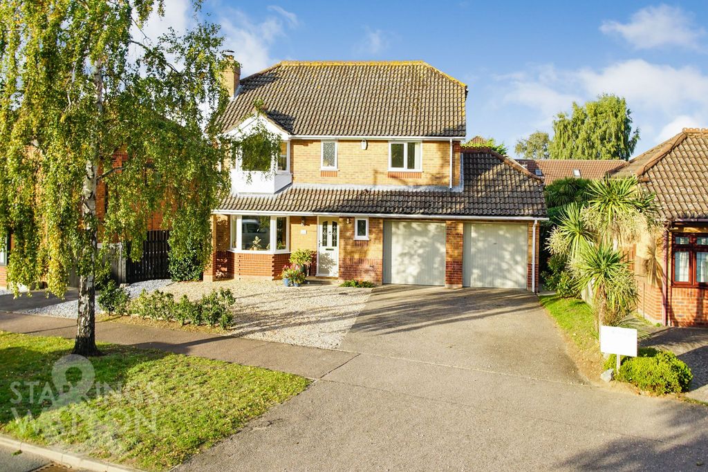 Property photo 1 of 28