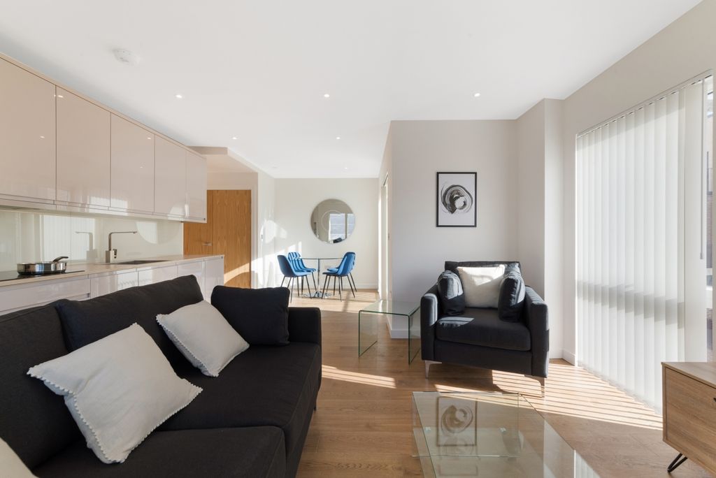 Property photo 1 of 10 Living Area