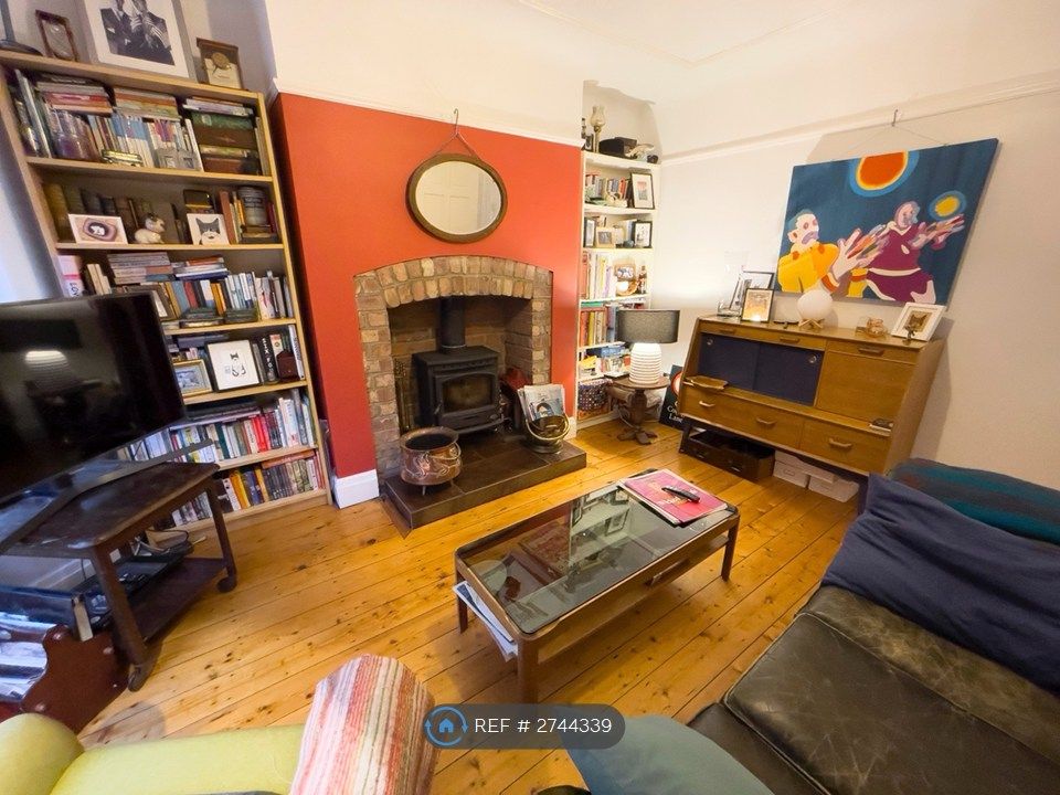 Property photo 2 of 15