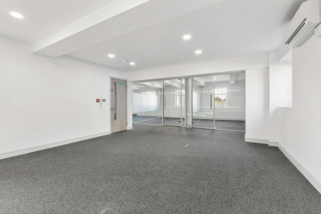 Property photo 3 of 25 104744 - Second Floor Office  (13).Jpg