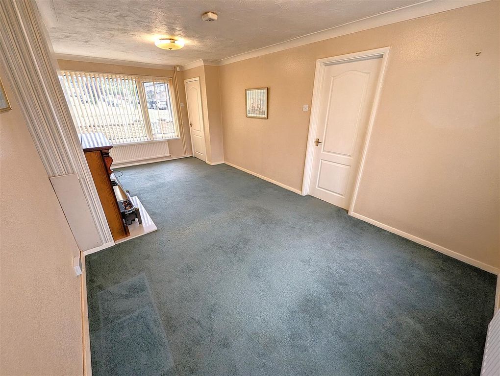 Property photo 2 of 17 Pxl_20250717_113248581.Raw-01.Cover.Jpg