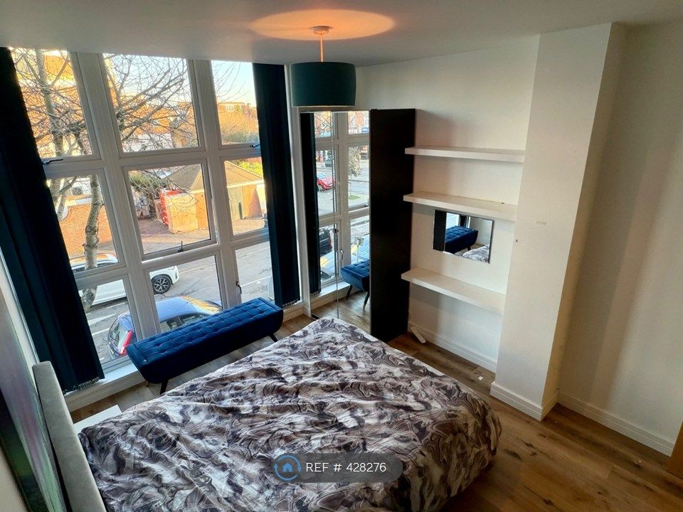 Property photo 3 of 8