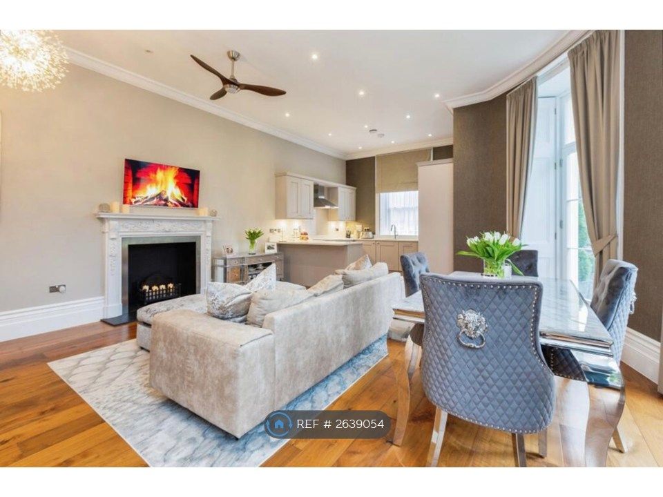 Property photo 3 of 28