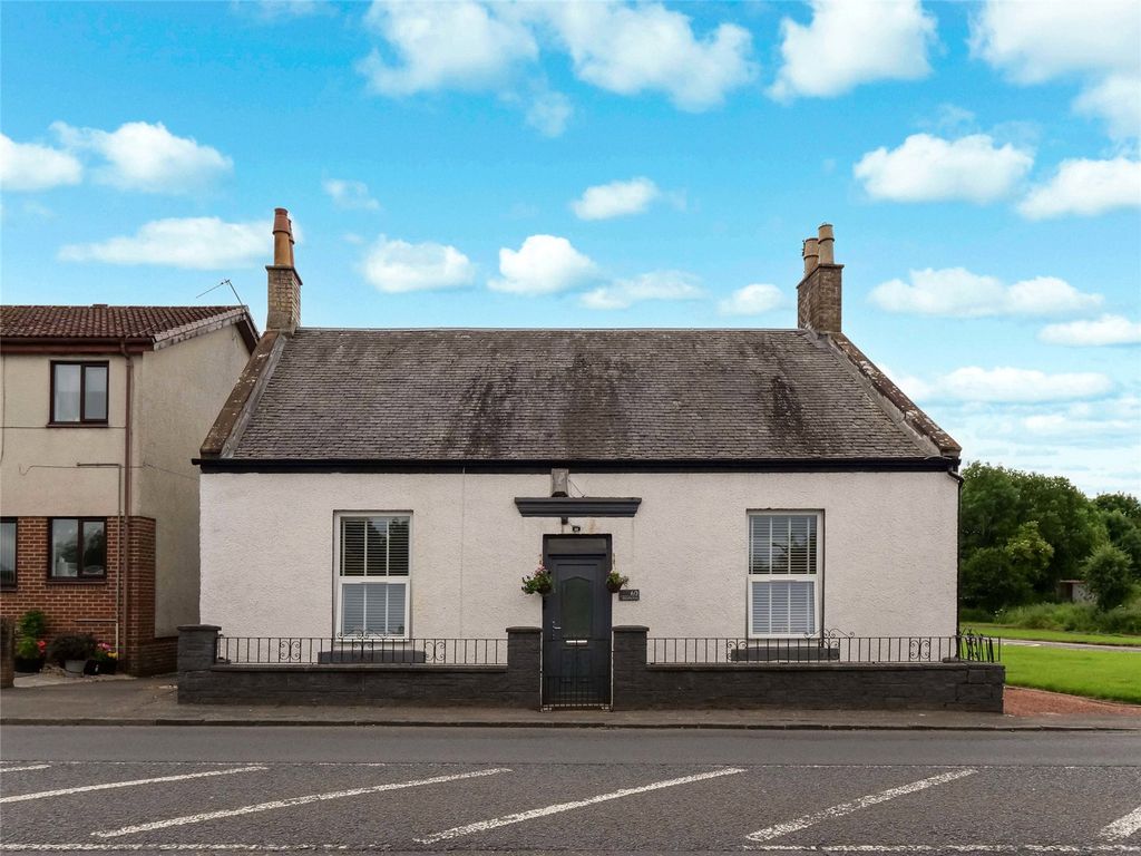 Property photo 1 of 17 External