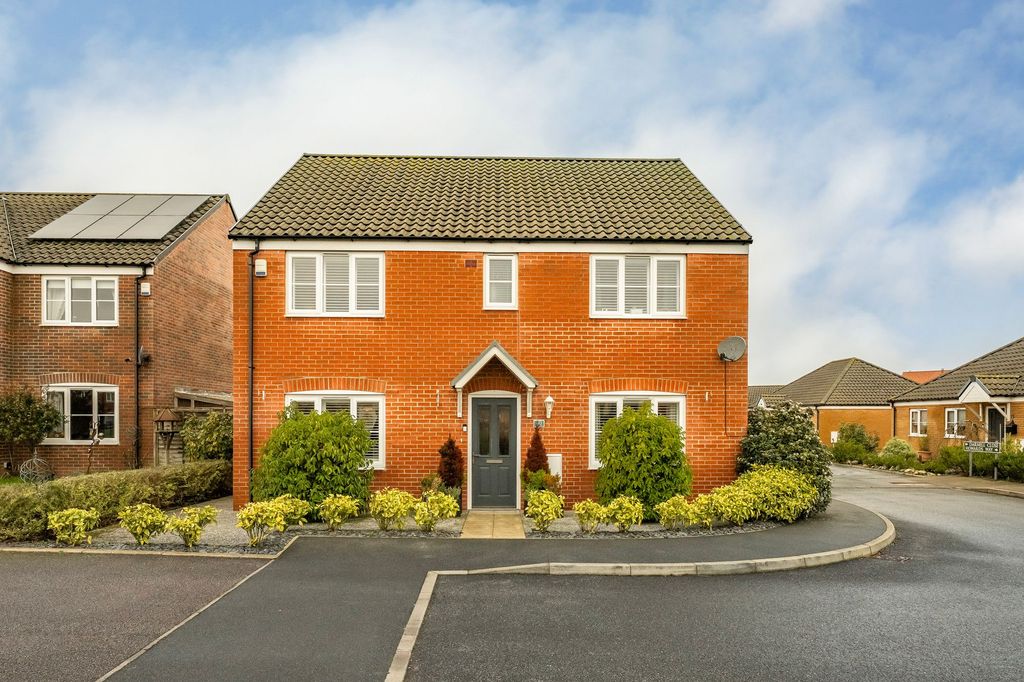 Property photo 1 of 24