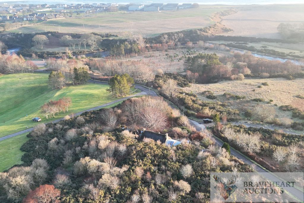 Property photo 3 of 9 Photo 4