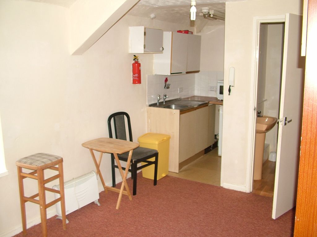 Property photo 3 of 3