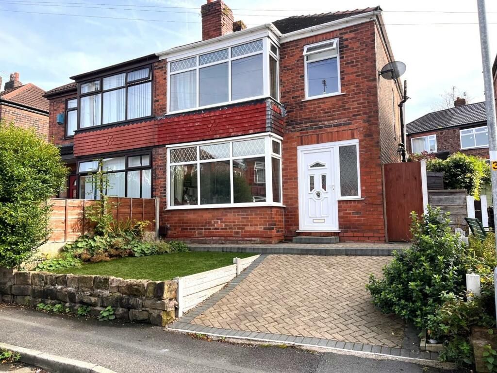 Property photo 1 of 12