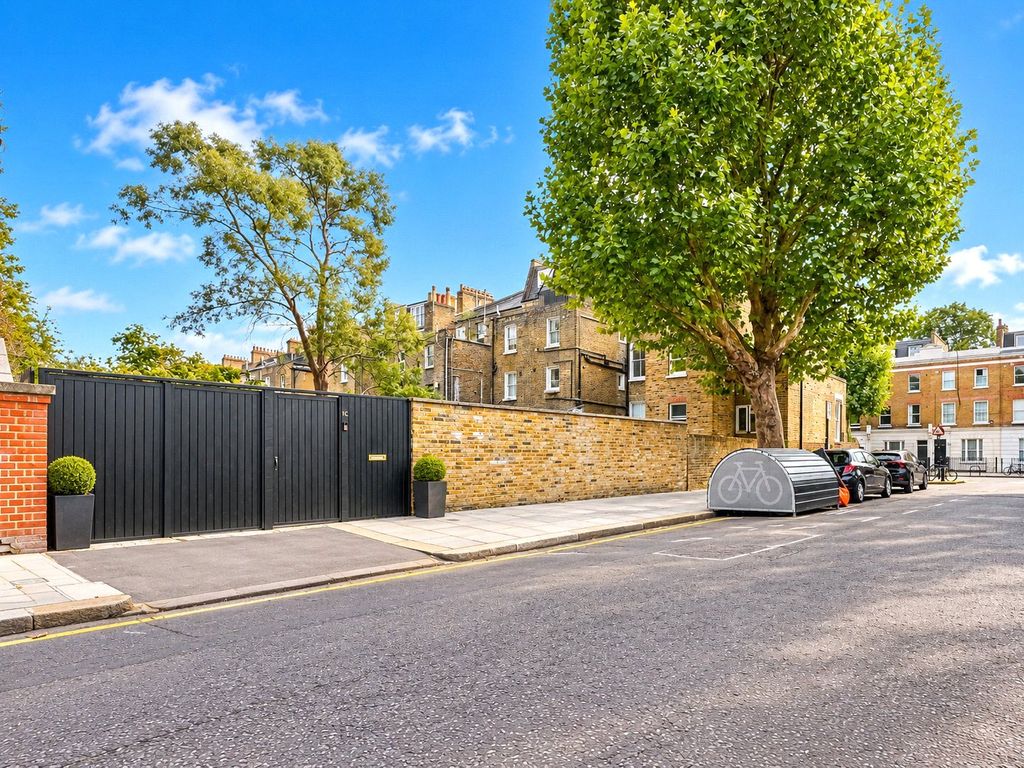 Property photo 2 of 16 Picture No. 28