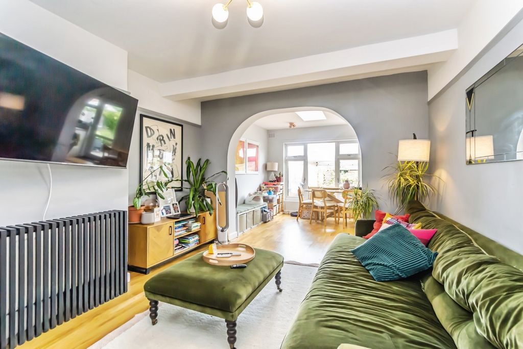 Property photo 1 of 22 Pbox-Img.Jpg