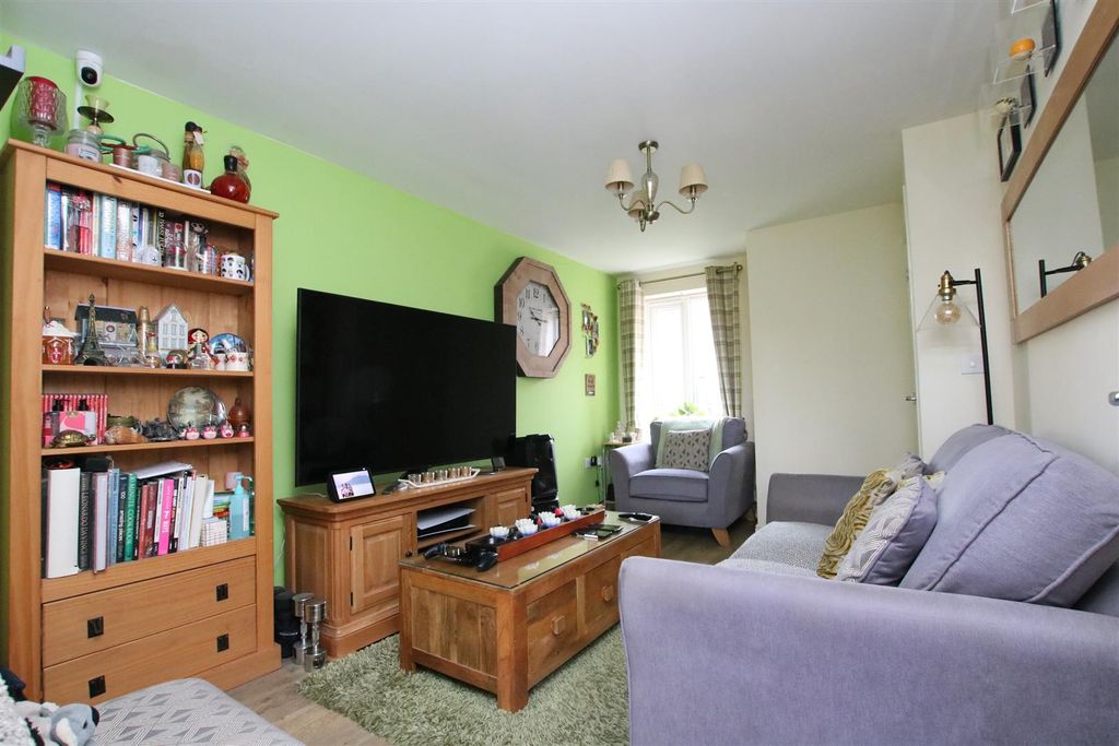 Property photo 2 of 12 Living Room.Jpg
