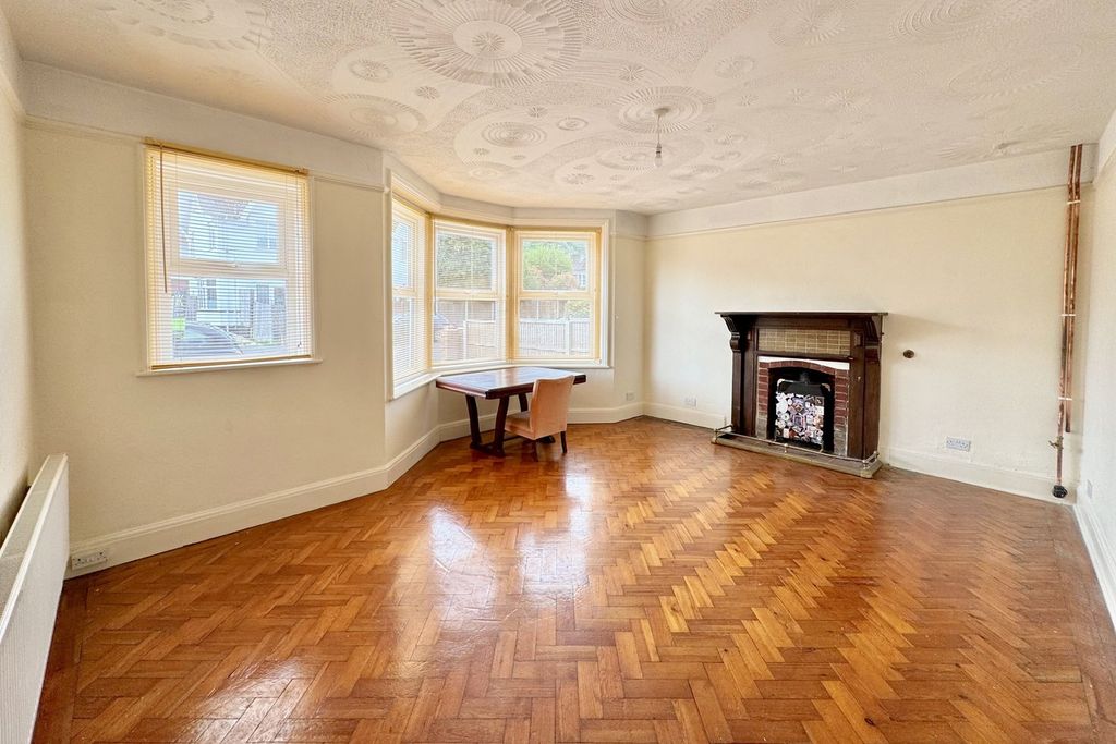 Property photo 2 of 26