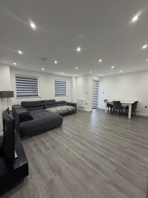 Property photo 2 of 10 1