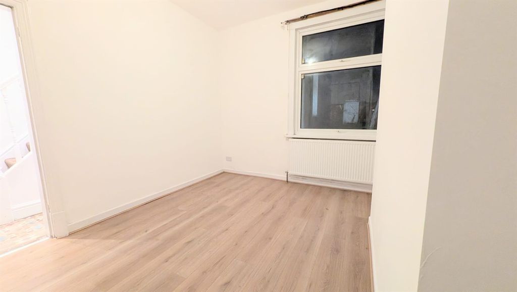 Property photo 3 of 11 Whatsapp Image 2025-11-14 At 22.34.00 (1).Jpeg