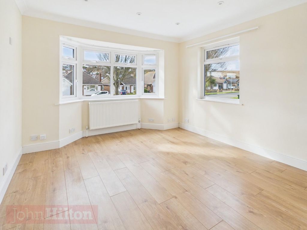 Property photo 3 of 19 Pr0669-Still013.Jpg