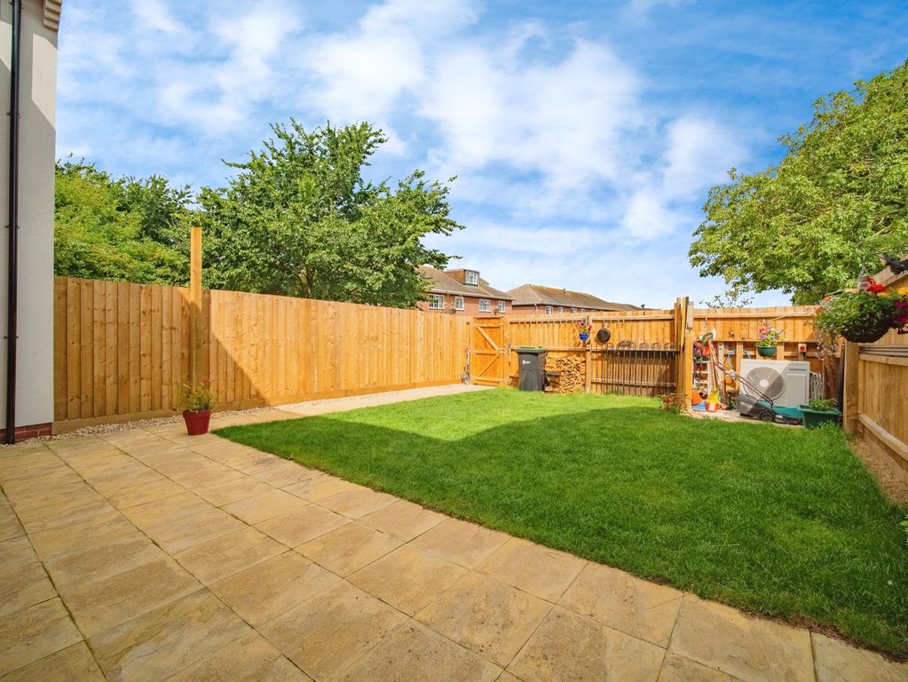 Property photo 2 of 17 Photo