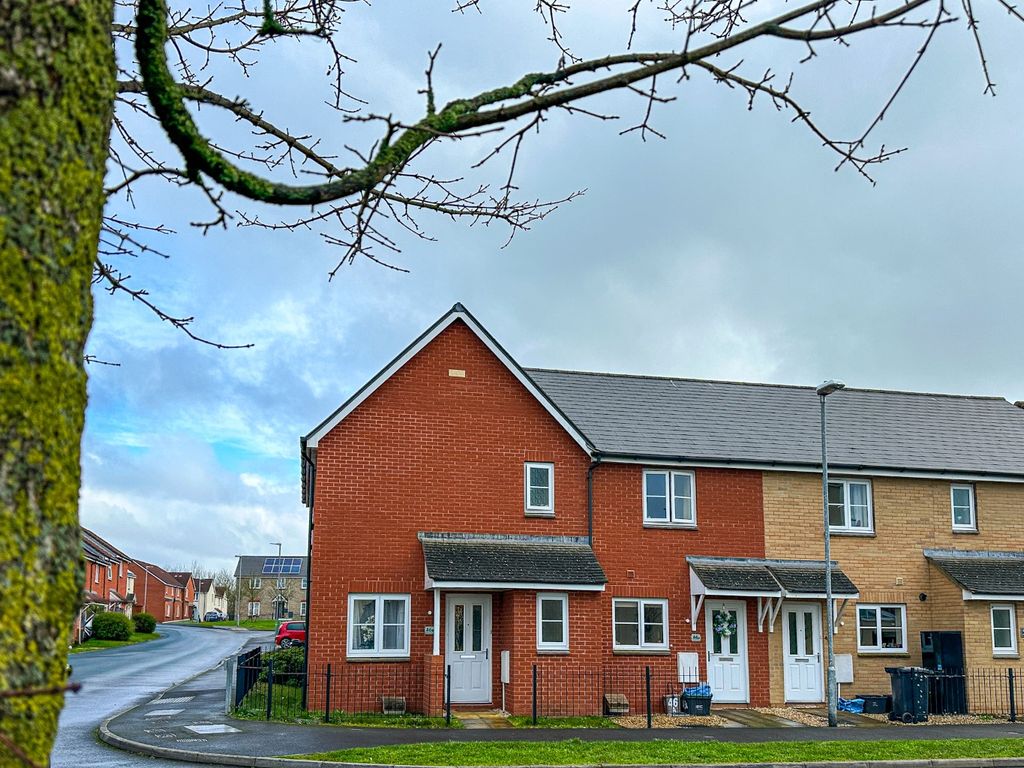 Property photo 1 of 15 4893610