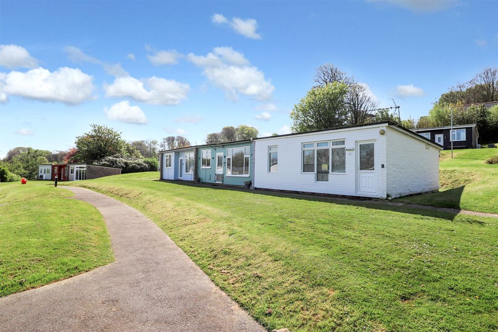 Property photo 1 of 14 Picture No. 12