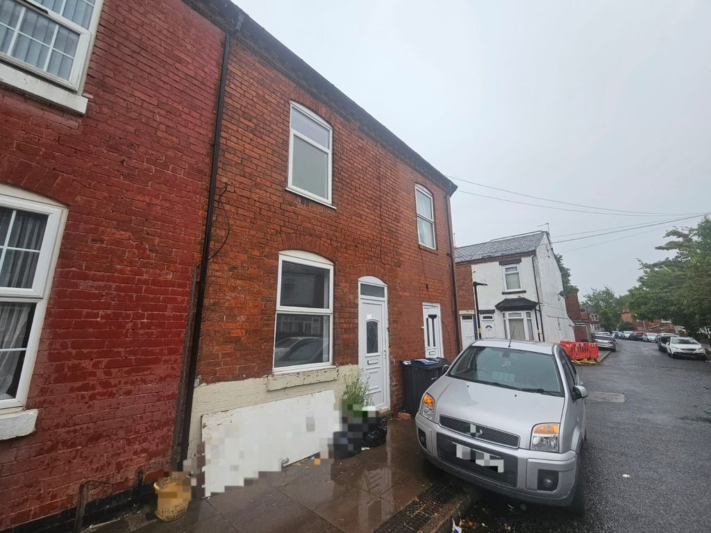 Property photo 1 of 19 Front