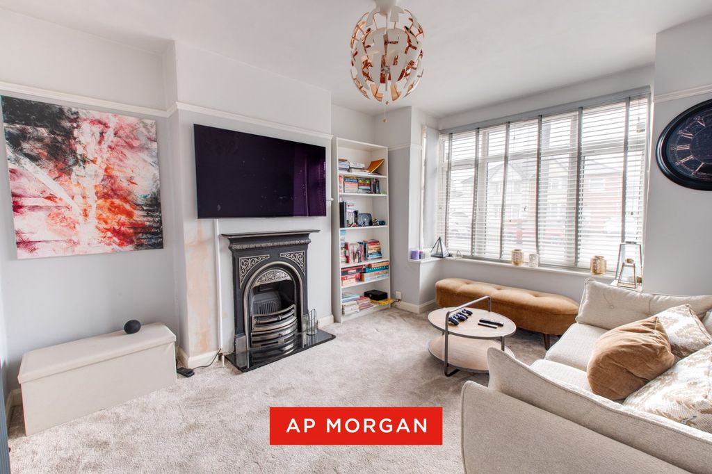 Property photo 2 of 14 Picture No. 04