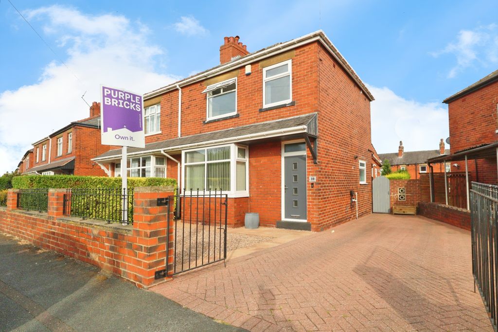 Property photo 1 of 17