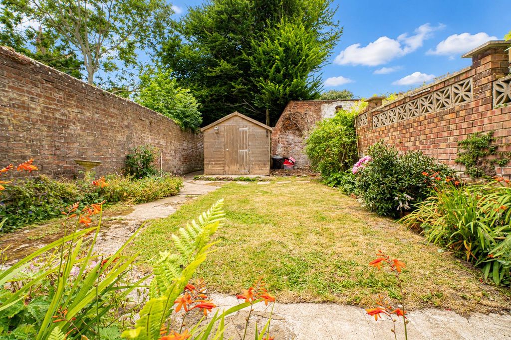 Property photo 1 of 19 F15d1Bd4-02Ef-4d93-A009-2c6d209Bfebe.Png
