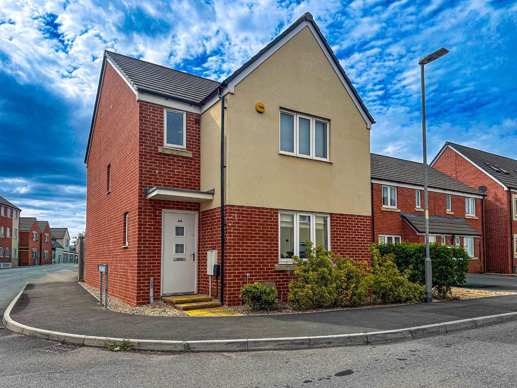 Property photo 1 of 15 5283432