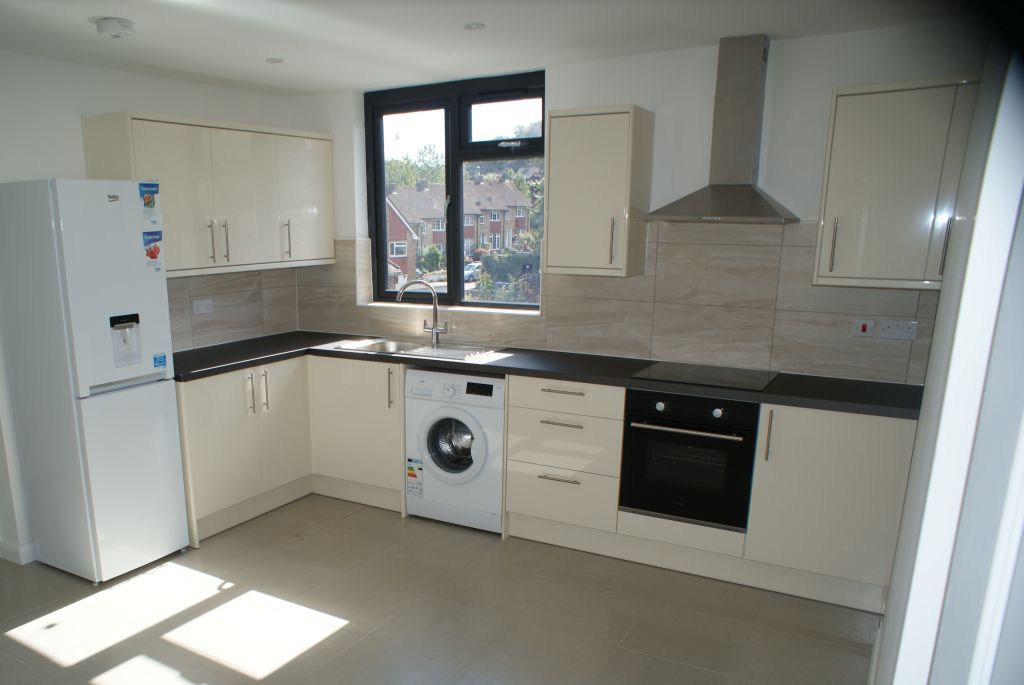 Property photo 1 of 6 Kitchen