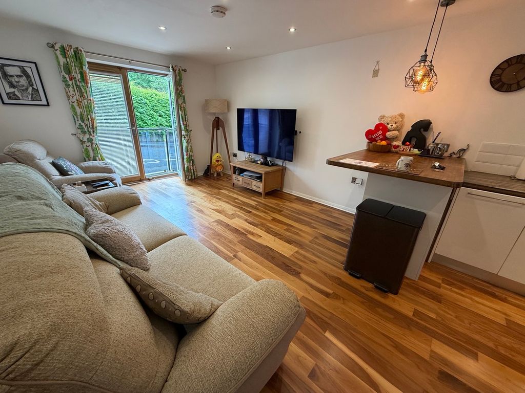Property photo 2 of 15
