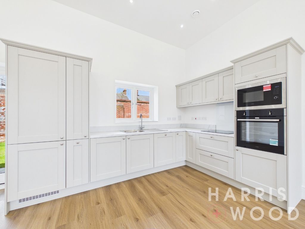 Property photo 3 of 19 5255704