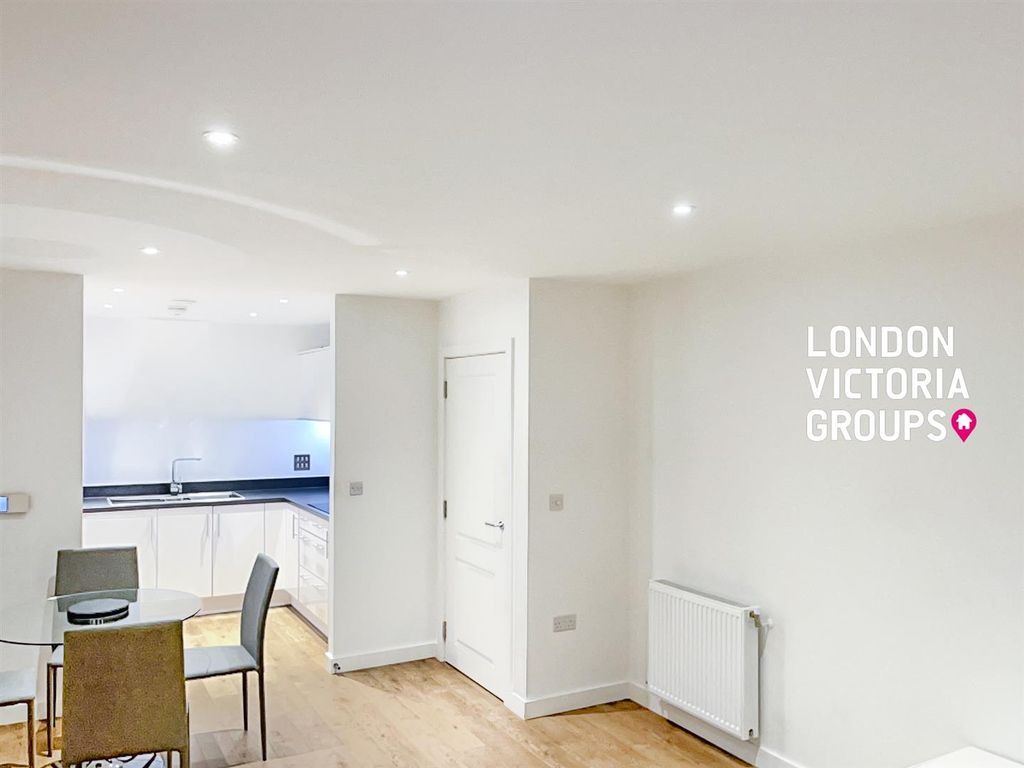 Property photo 2 of 11 1-6119.Jpg