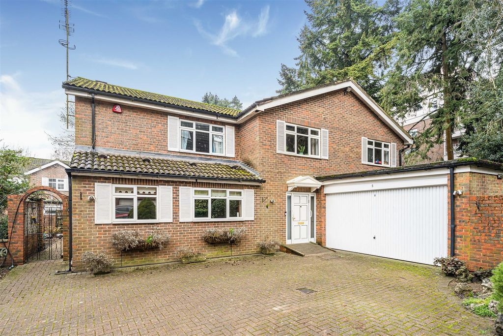 Property photo 2 of 29 11_72030.Jpg