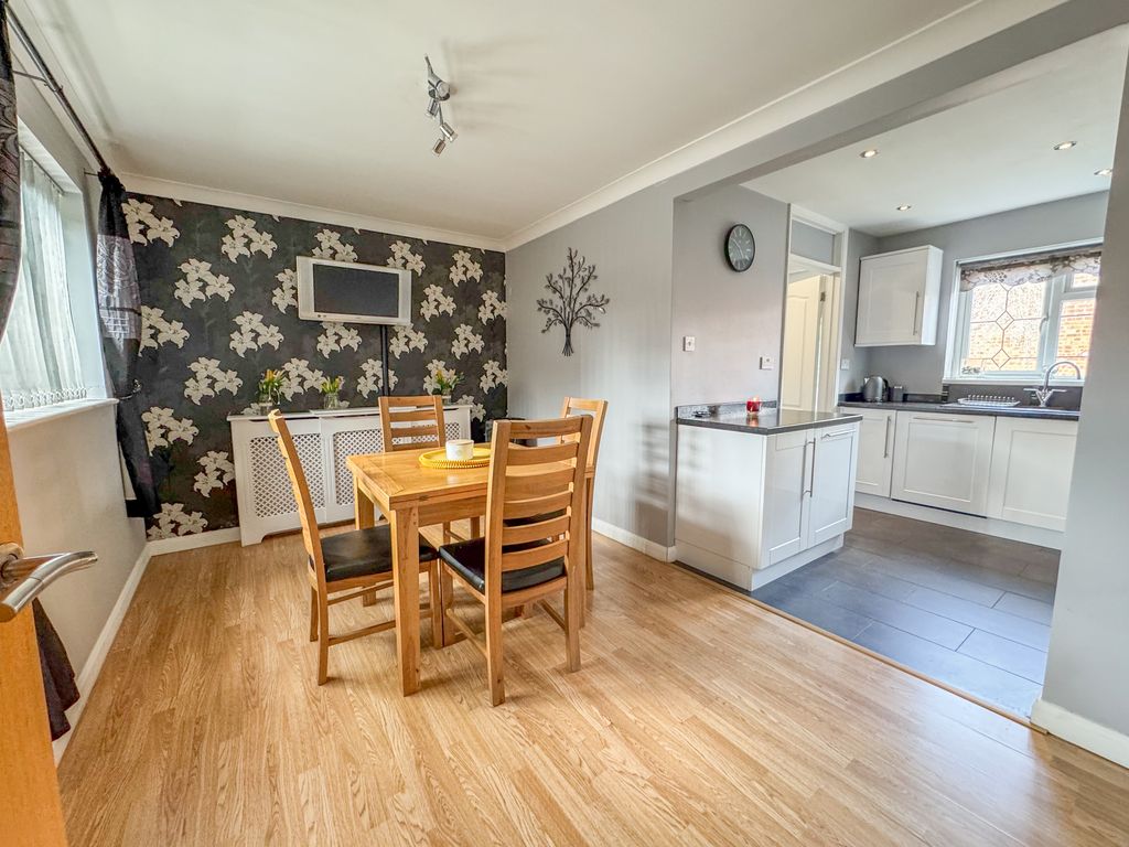 Property photo 2 of 21 Dining