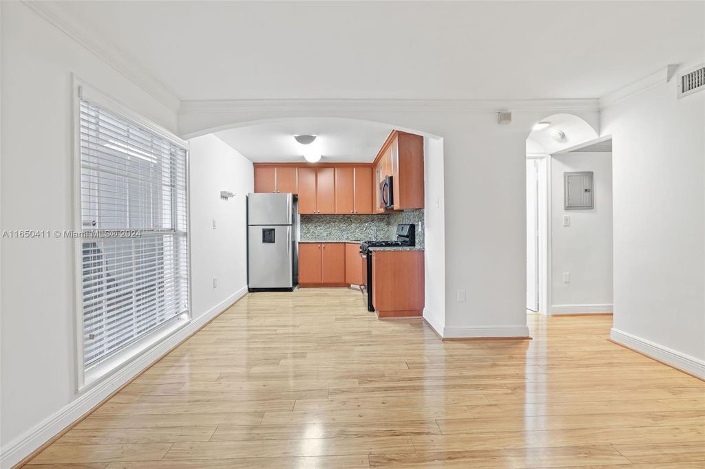 Property photo 2 of 19 <Alttext/>