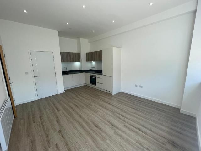 Property photo 1 of 7 Kitchen