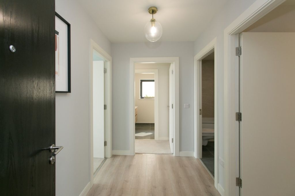 Property photo 2 of 35 Picture No. 08