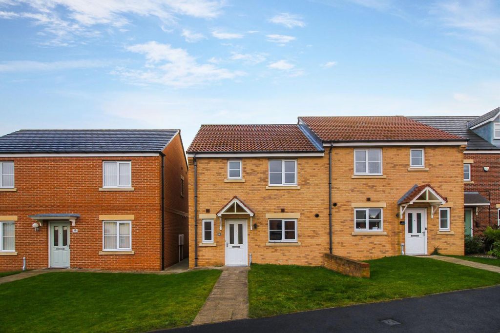 Property photo 1 of 9 External