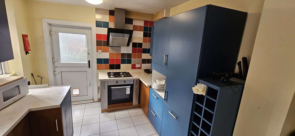 Property photo 2 of 5 Gallery