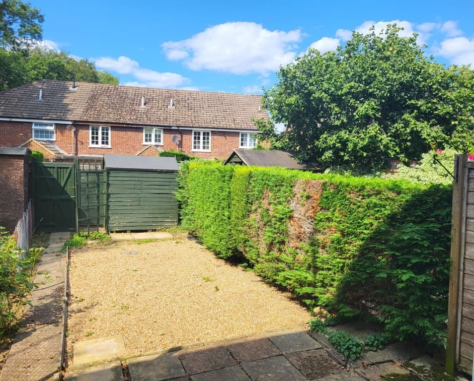 Property photo 2 of 5 24 Brook Vclose Reargarden.Jpg