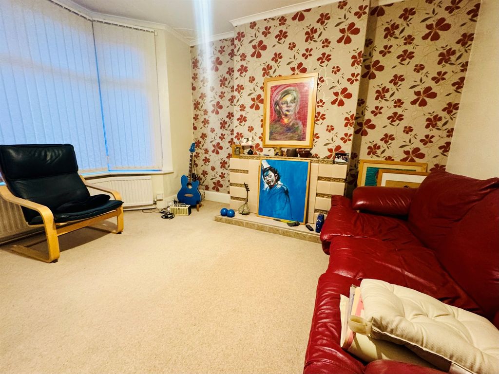 Property photo 3 of 15