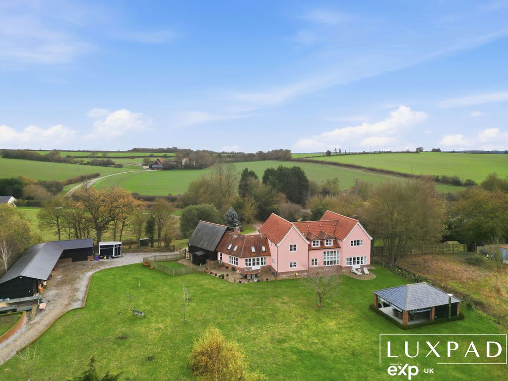 Property photo 2 of 33