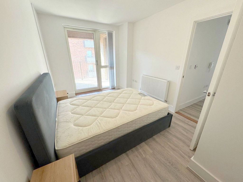 Property photo 3 of 10 Picture No. 12