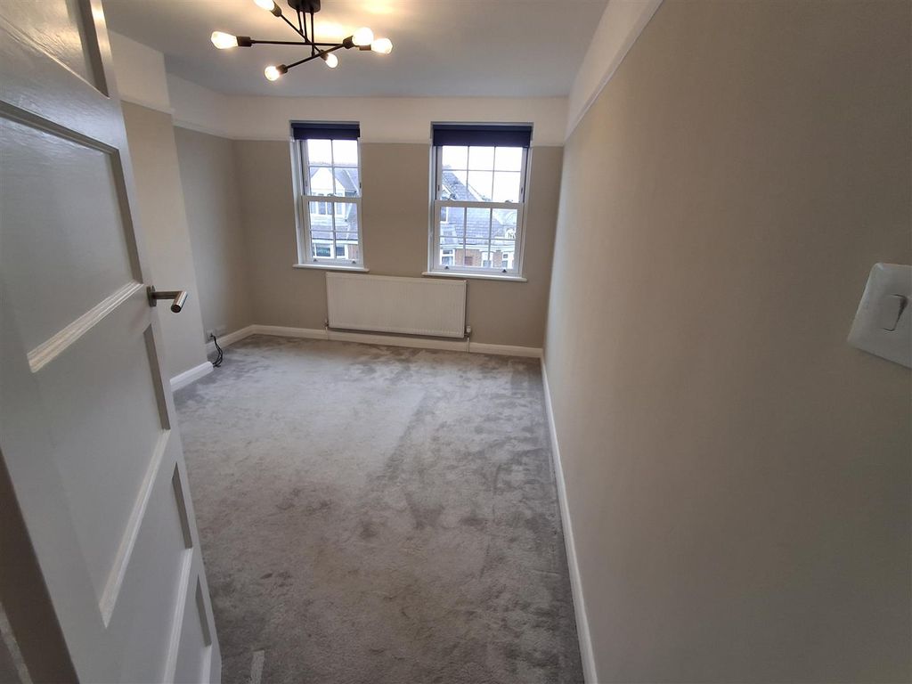 Property photo 2 of 7 Lounge