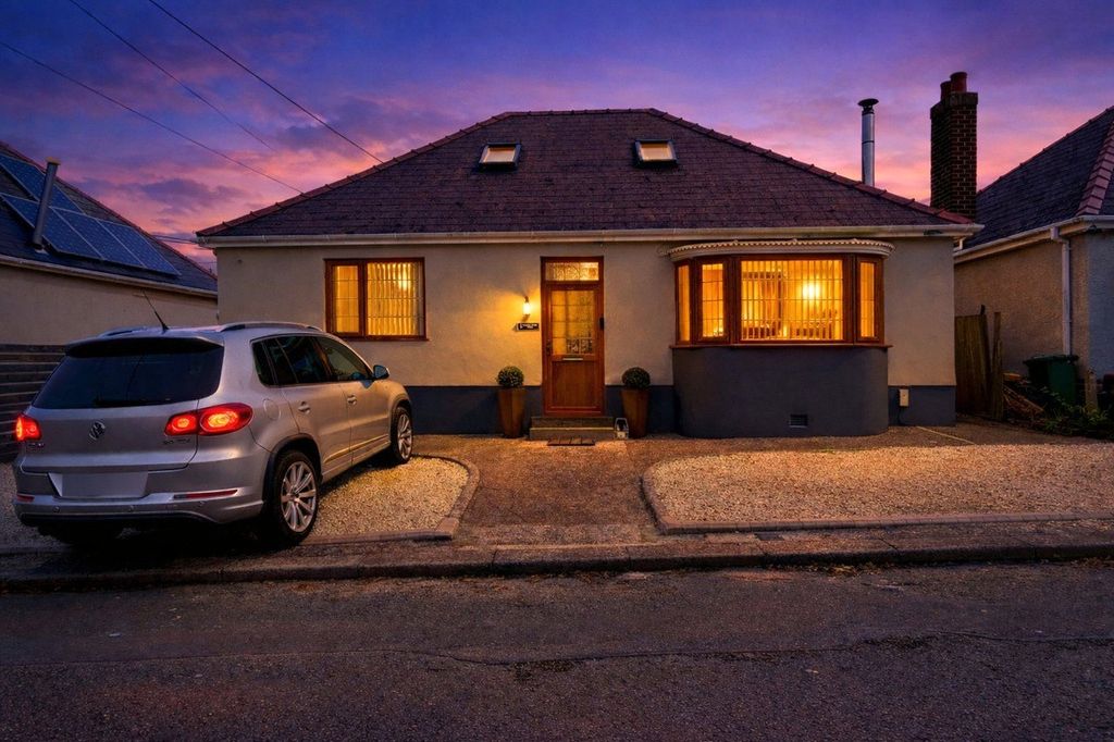Property photo 1 of 28 Picture No. 33