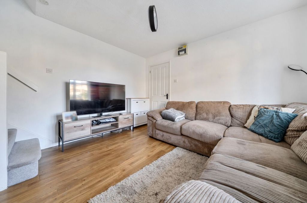 Property photo 3 of 16
