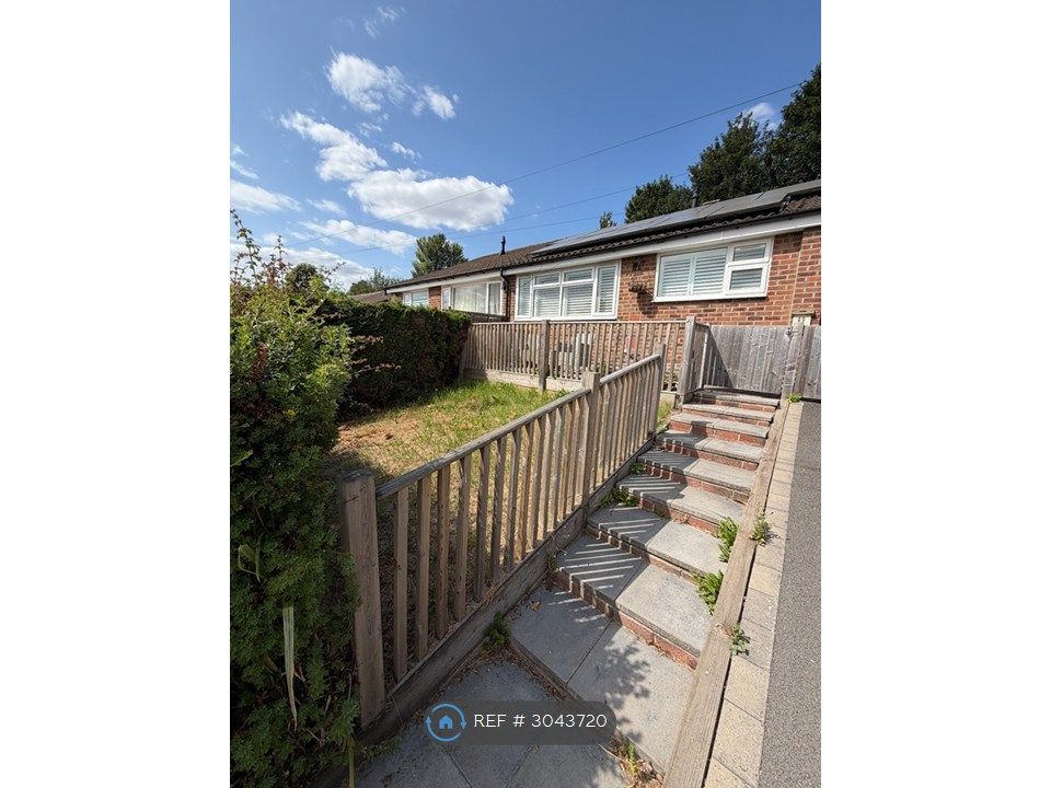 Property photo 3 of 35