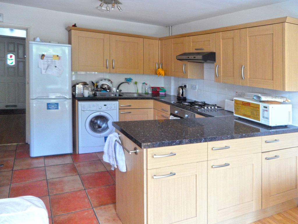 Property photo 3 of 8