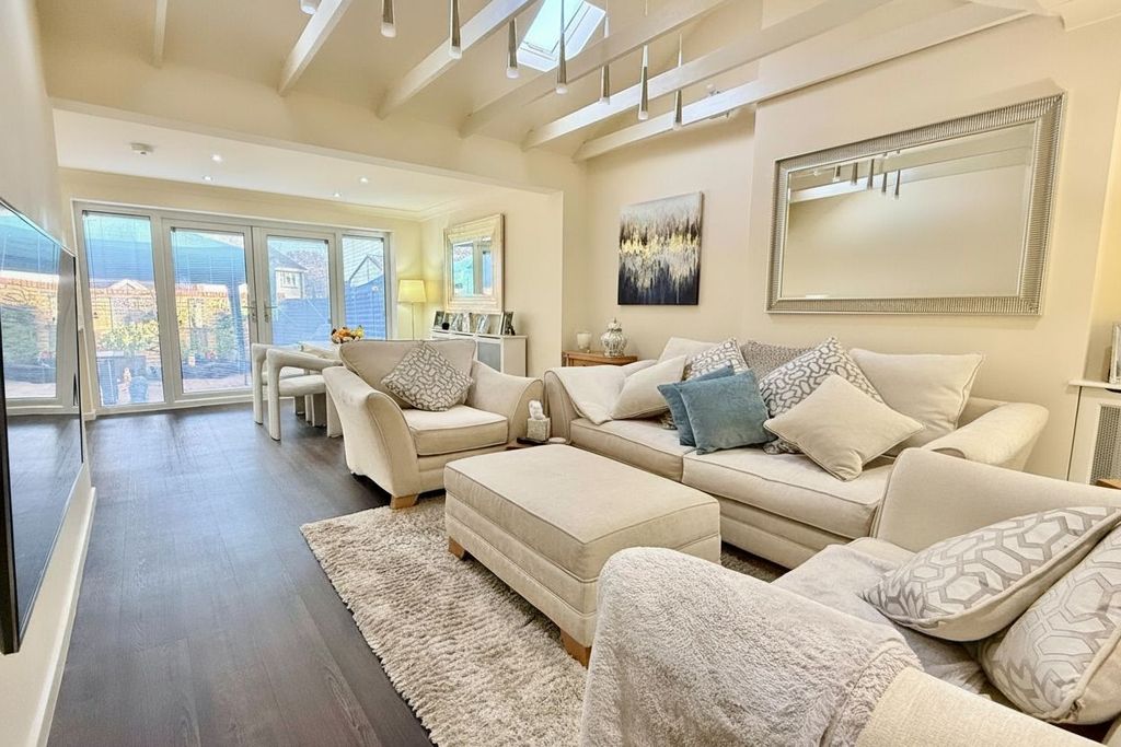 Property photo 2 of 26 Gallery