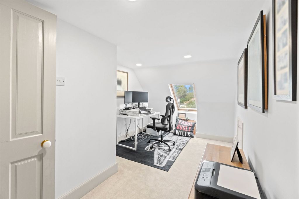 Additional image 16 of 5 bed detached house for saleCourtlands Avenue, Hampton TW12