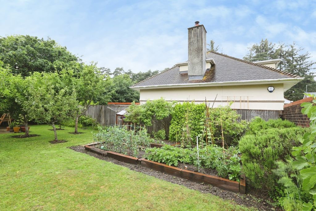 Property photo 2 of 18 Pbox-Img.Jpg